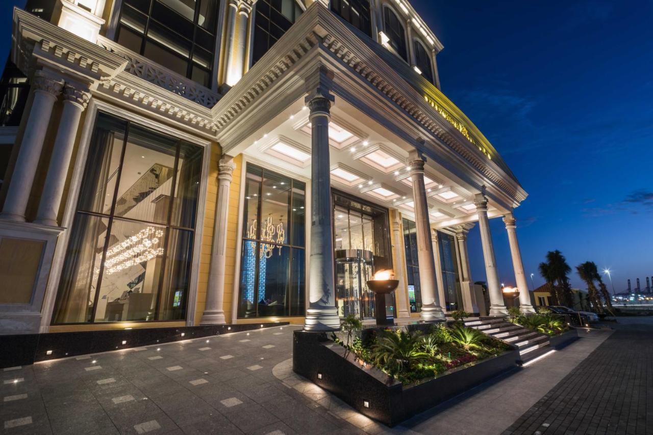Narcissus Al Hamra Hotel Jeddah Exterior photo The hotel's entrance