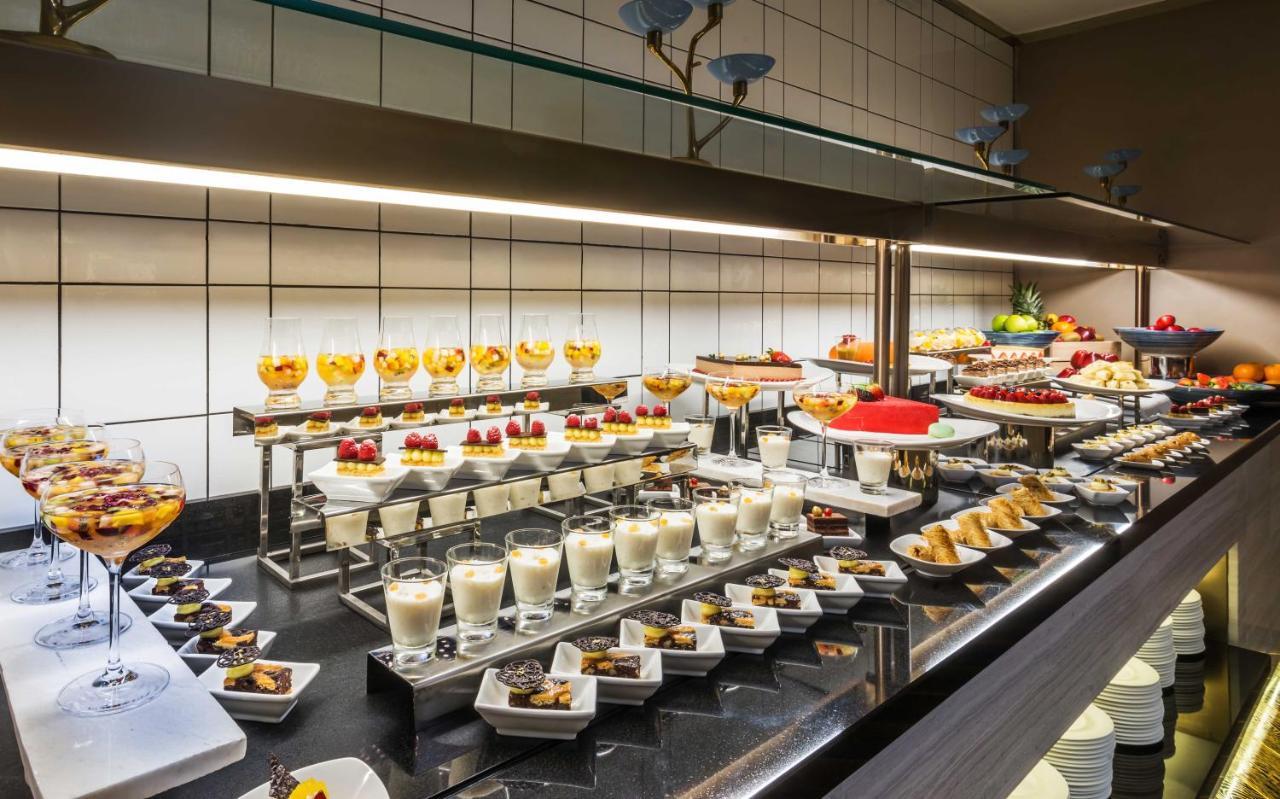 Narcissus Al Hamra Hotel Jeddah Exterior photo A buffet at a hotel