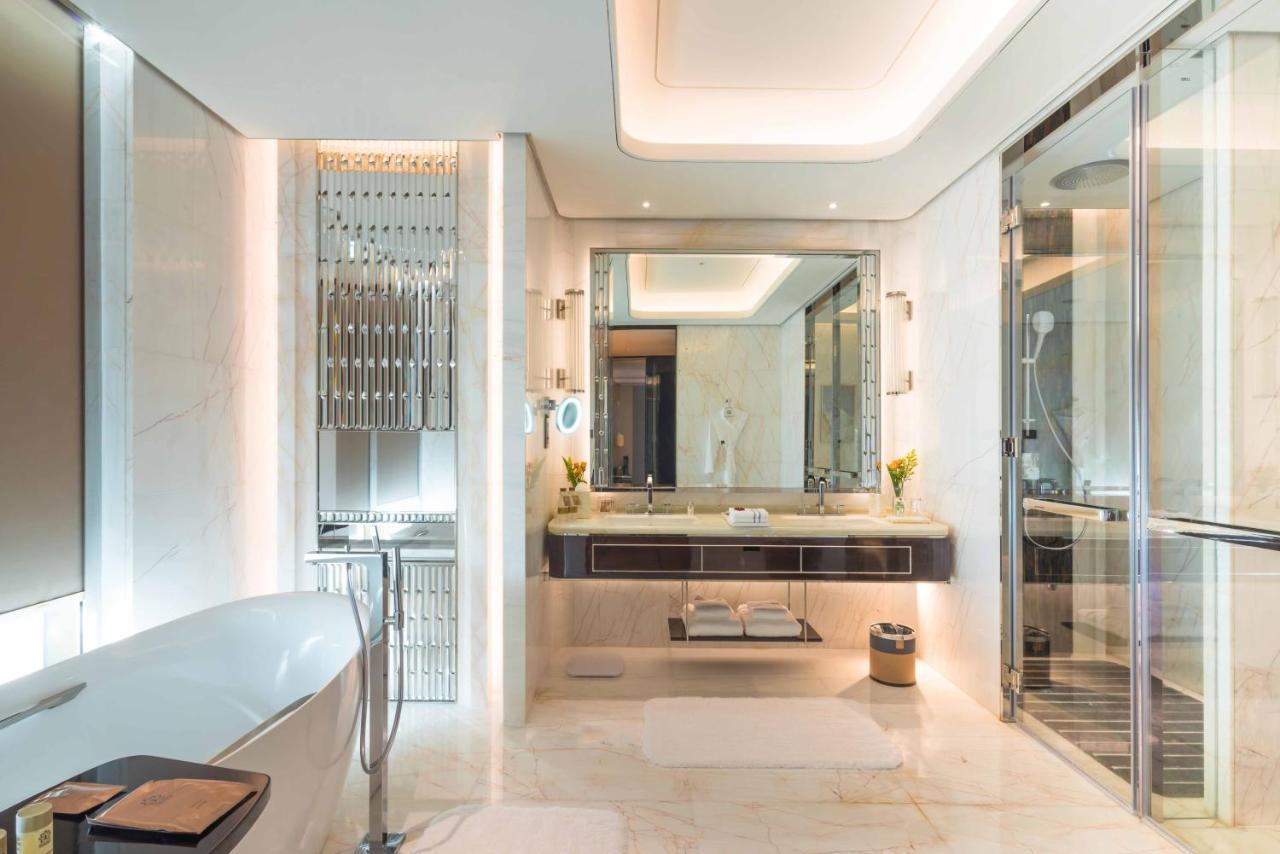 Narcissus Al Hamra Hotel Jeddah Exterior photo Bathroom
